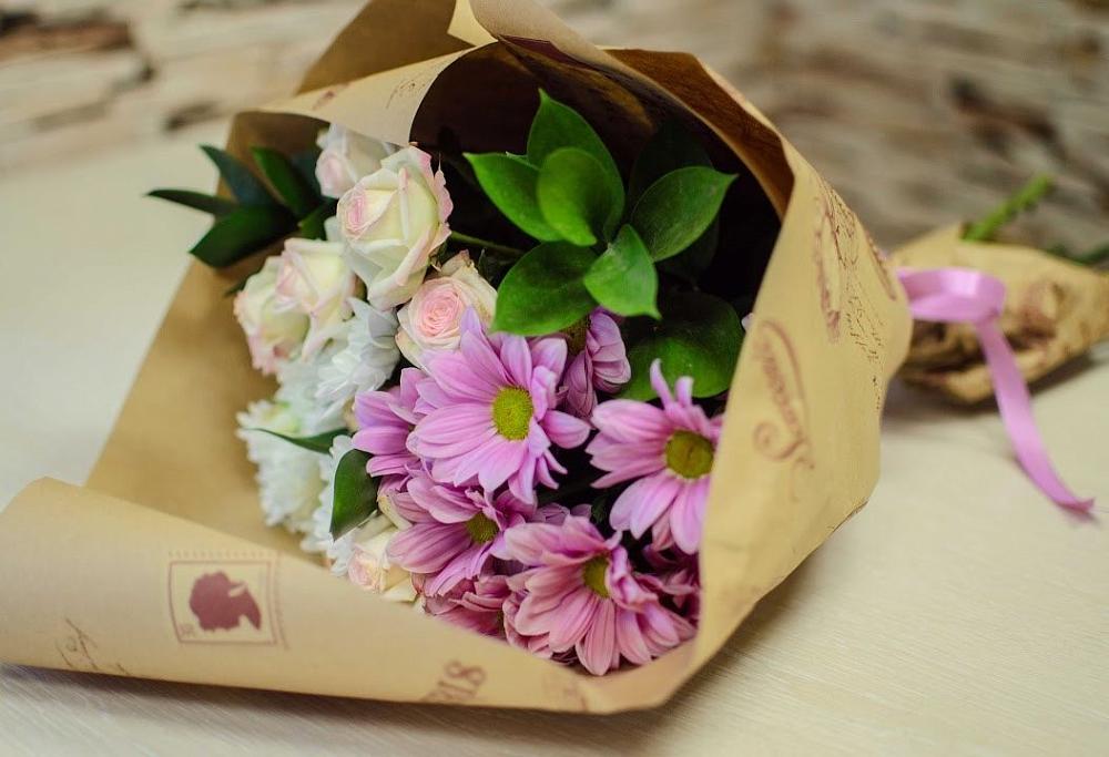 Букет цветов из: Розы и Хризантемы в Топчихе