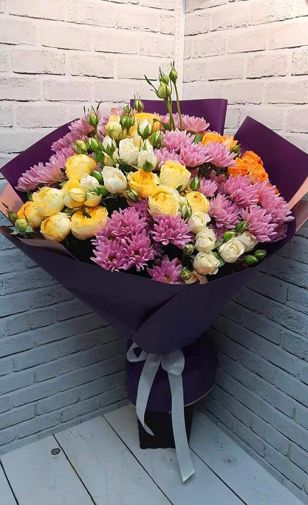 Букет цветов из: Хризантемы и Розы в Топчихе