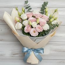 Букет цветов из:  Лизиантусы в Топчихе