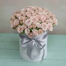 Цветочная композиция из Розы в шляпной коробке в Топчихе