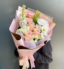 Букет цветов из:  Хризантемы и Розы в Топчихе