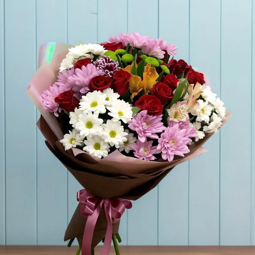 Букет цветов из: Розы, Хризантемы и Альстромерии в Топчихе